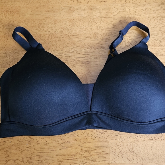 AUDEN Womens Black Lightly Lined Wireless Bra - Size 40D - Picture 1 of 5